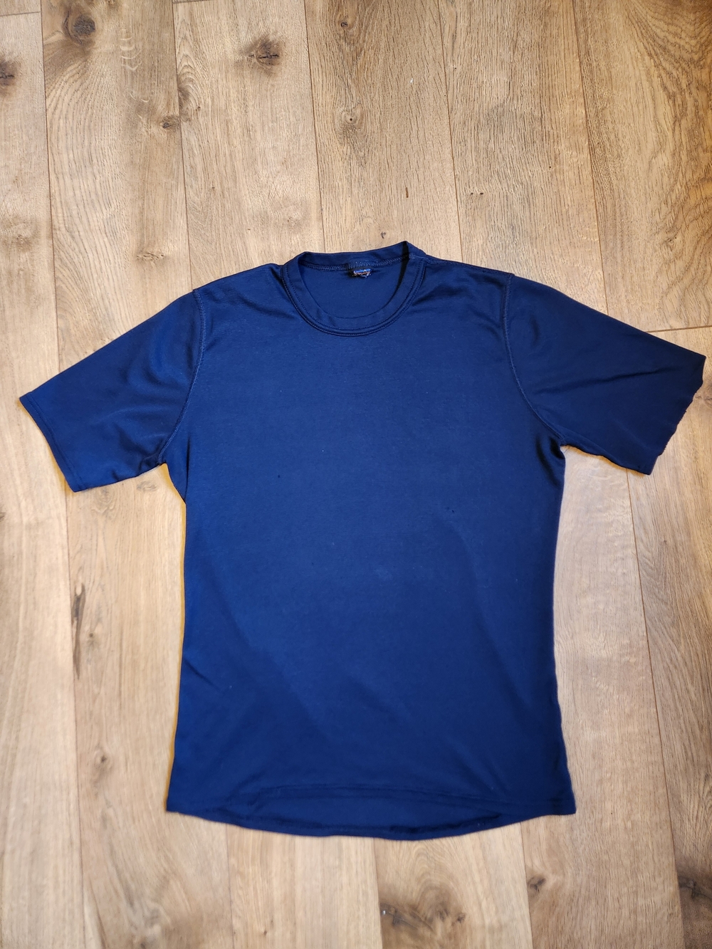 Patagonia Capilene Base Layer Shirt Navy Blue Womens Medium/Large